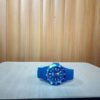 bonito reloj con pulsera plástica