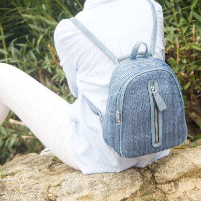 bolso mochila color azul