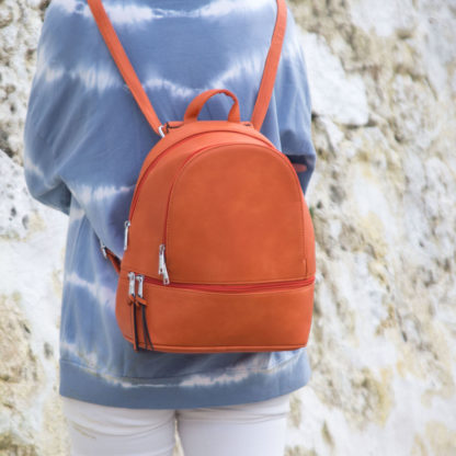 bolso mochila para mujer color naranja