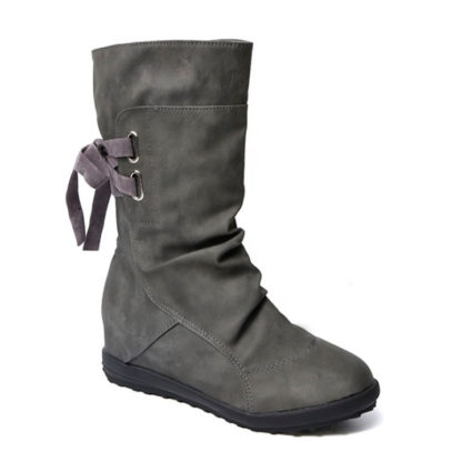 bota plana color gris