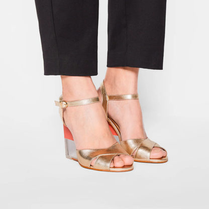 sandalias doradas para mujer